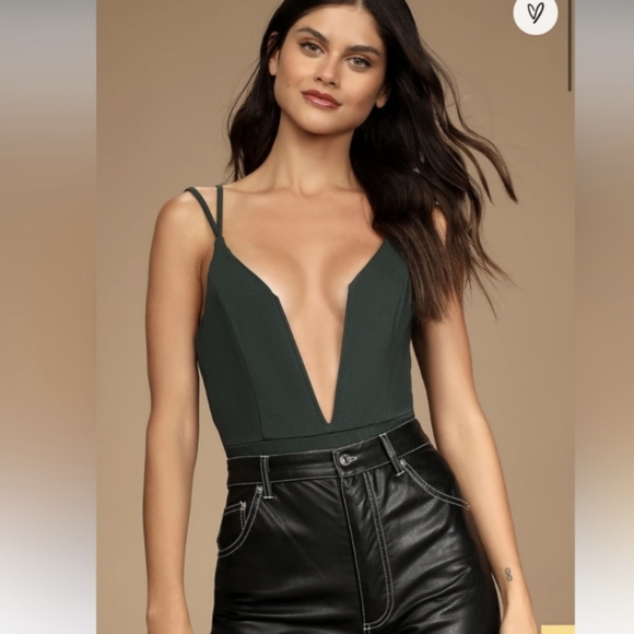 Lulu's Deep Plunge Bodysuit - Picture 6 of 10